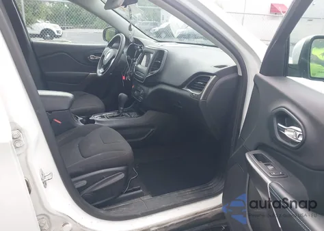 2019 Jeep Cherokee Latitude Fwd from USA, damaged, VIN 1C4PJLCB8KD416836